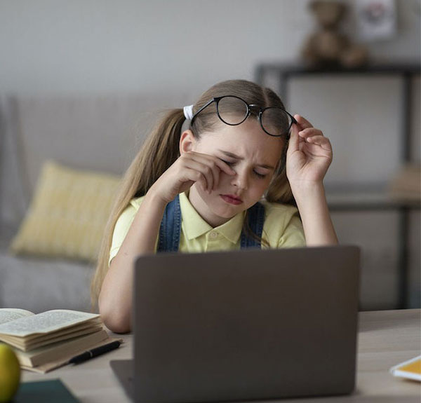 کامپیوتر و چشم کودکان